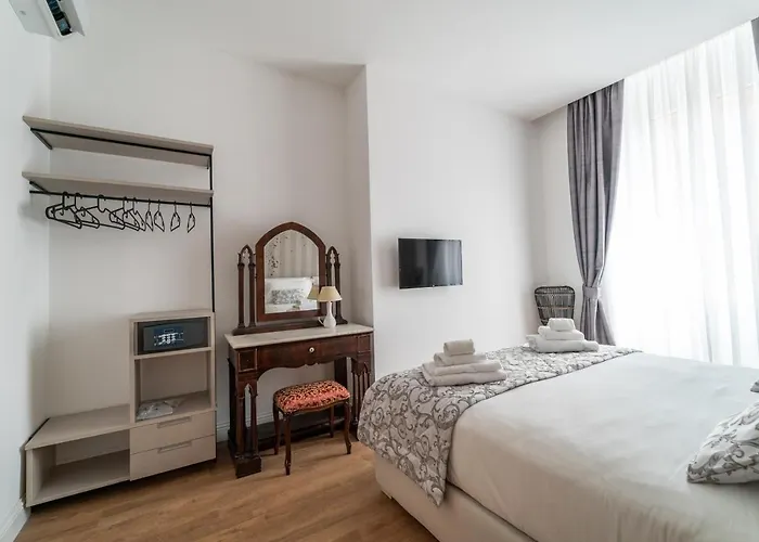 Nuances The Colosseum Apartment Rome